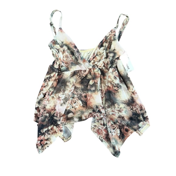 Sweet Lilac Tops - NWT Floral Handkerchief Hem Camisole Tank Top - Blush Taupe Juniors XS
